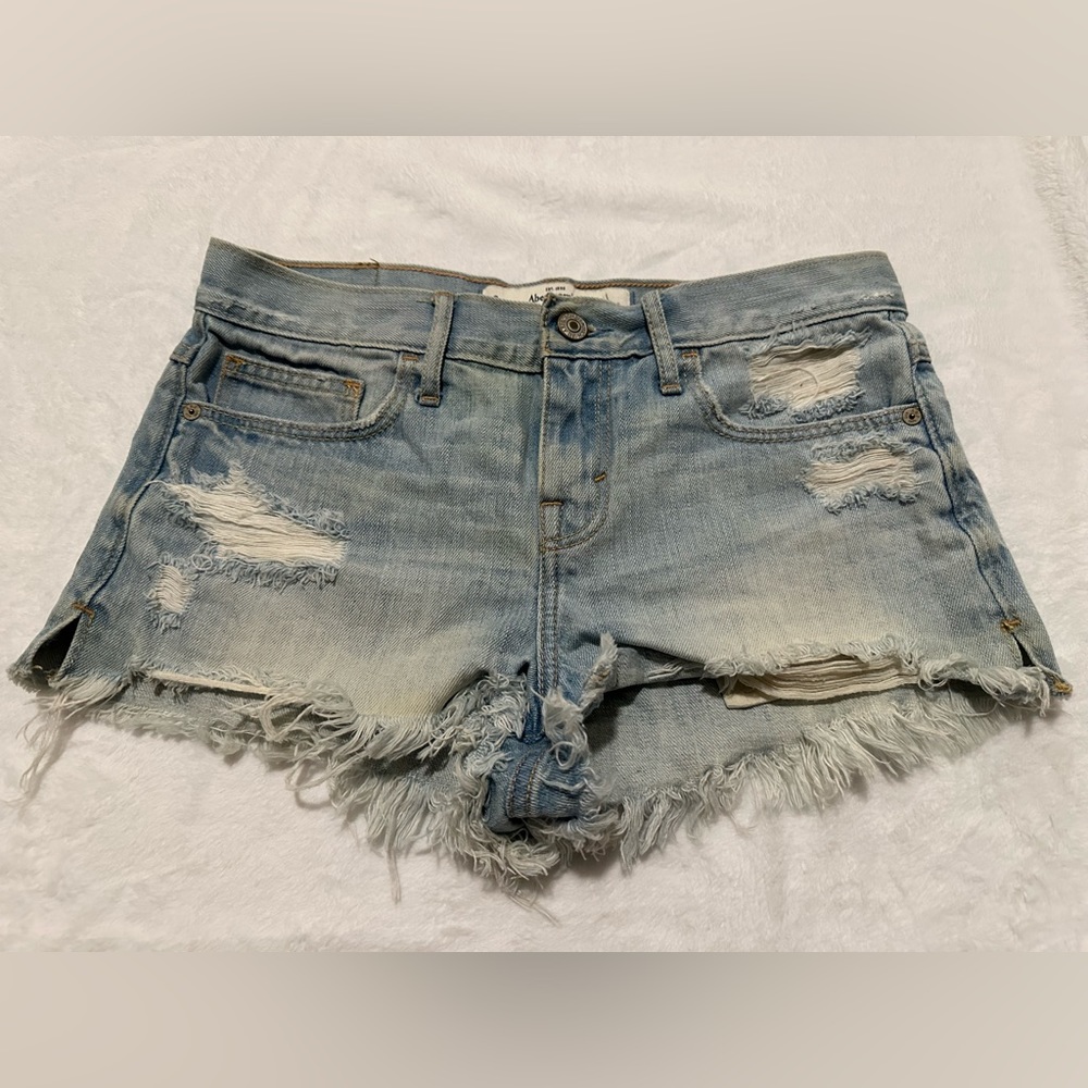 ABERCROMBIE & FITCH Blue Jean Shorts size W26
